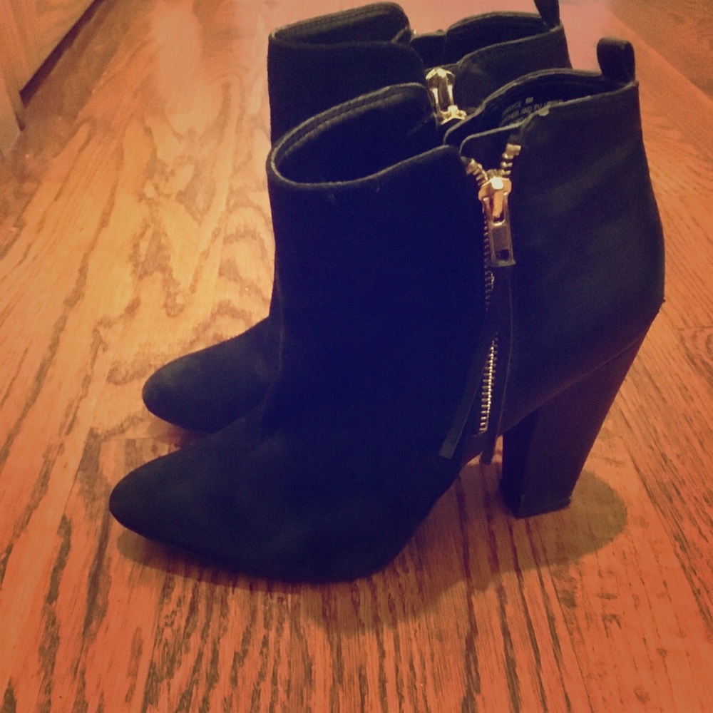 STEVE MADDEN JANNYCE BOOTIE